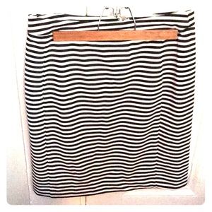 B&W Stripped Mini Skirt